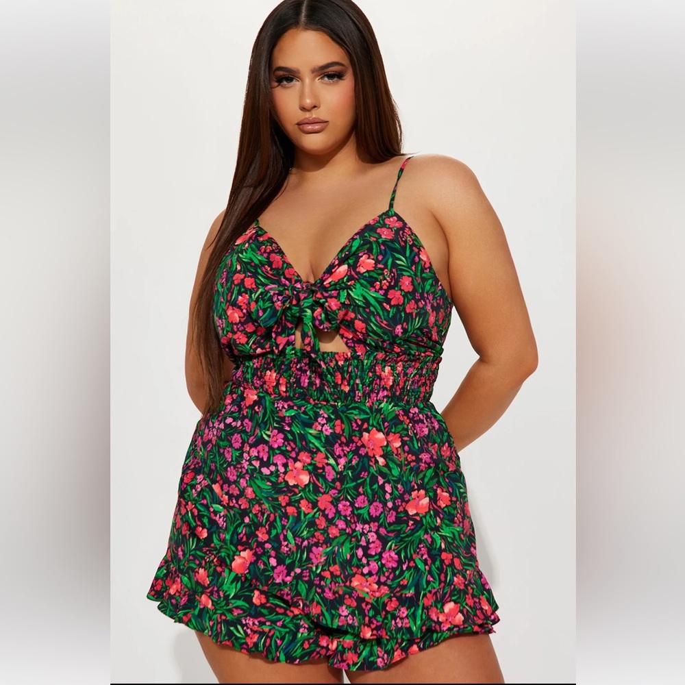 Fashion Nova size 1X floral black romper
